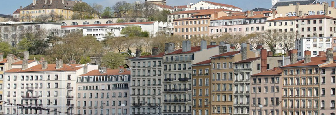 LYON PART DIEU RRS -IKC- *RY* Noleggio Auto and Furgoni